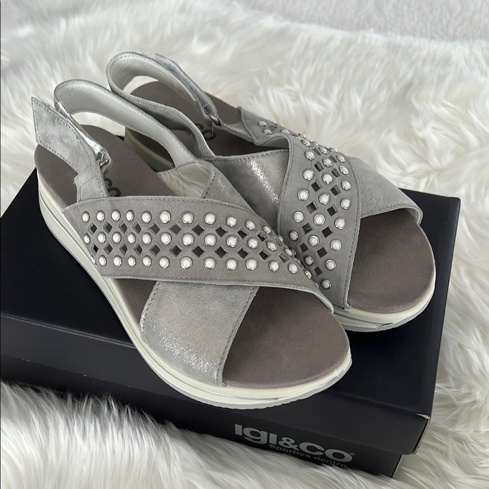 Women's Gray Metallic Igi&co Sportiva Dentro Sandals